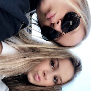 Meet your Posher, Adrienne